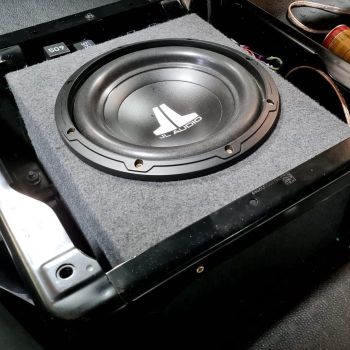 VW Transporter T5–T6.1 10" Underseat Subwoofer Enclosure / Sub Box